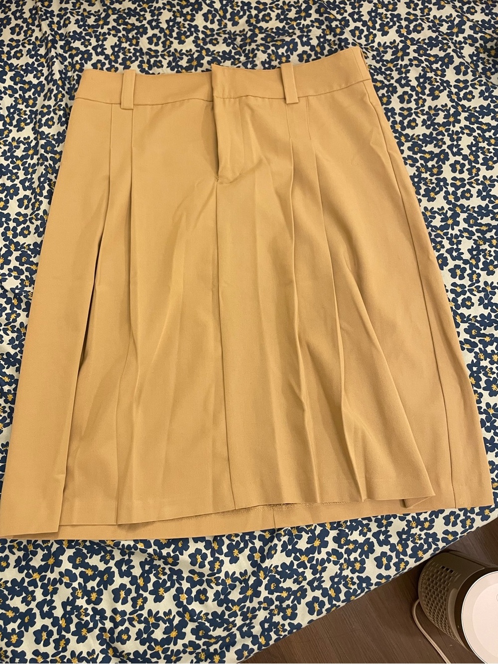 Aritzia Camel Pleated A-Line Skirt